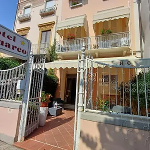 Canarco Hotel