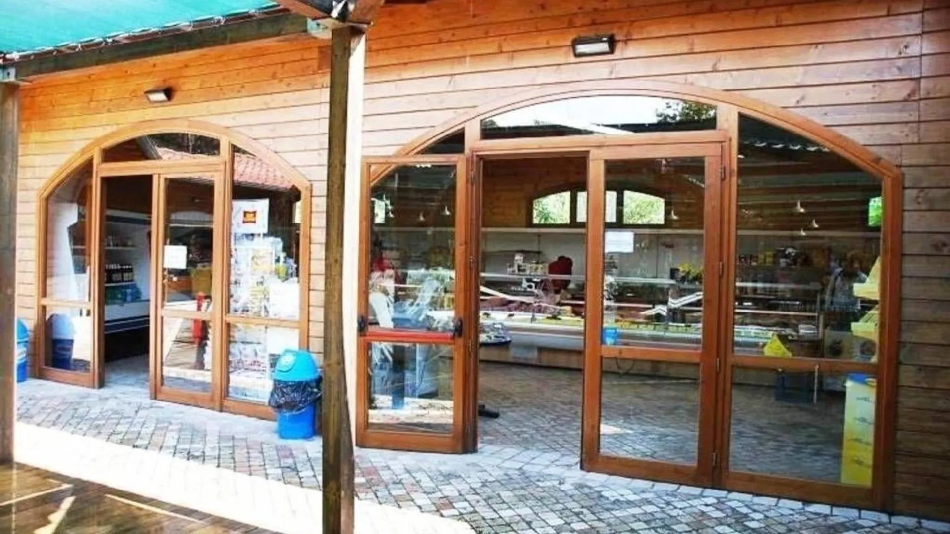 Wunderschoenes Ferienhaus In Viareggio Mit Gemeinschaftlichem Pool Und Terrasse Holiday home